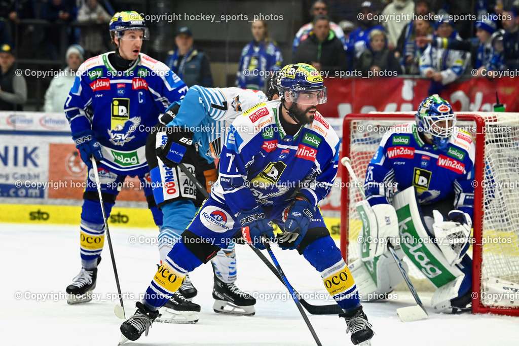 EC IDM WÄRMEPUMPEN VSV vs. Steinbach Black Wings Linz | #71 Steven Strong EC VSV, #35 Joe Cannata EC VSV, #7 Brian Lebler Black Wings Linz, #77 Philipp Lindner EC VSV, EC IDM WÄRMEPUMPEN VSV vs. Steinbach Black Wings Linz, EC IDM WÄRMEPUMPEN VSV vs. Steinbach Black Wings Linz am 04.03.2026 in Villach (Stadthalle Villach), Austria, (Photo by Bernd Stefan)