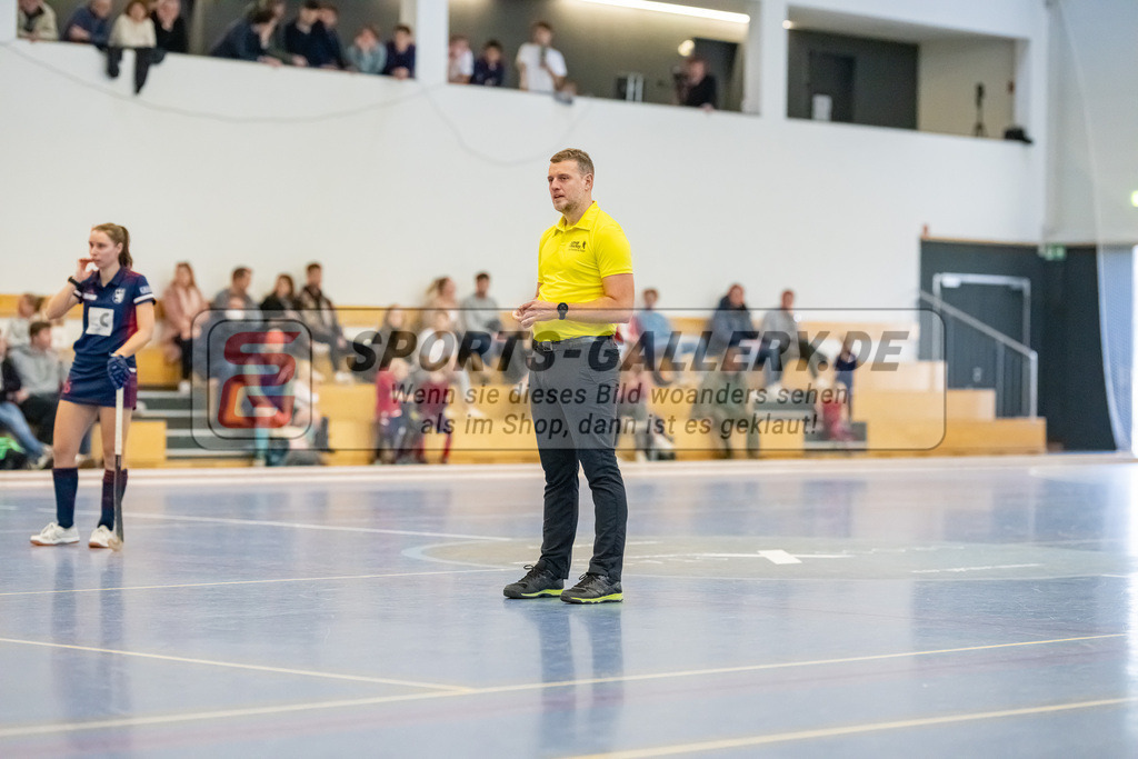 HK_20230107_102192 | 1. Bundesliga ( Halle ) Damen Düsseldorfer HC -  Crefelder HTC am 7.1.2023 Düsseldorfer HC, Düsseldorf , F.Lippke ( SR )