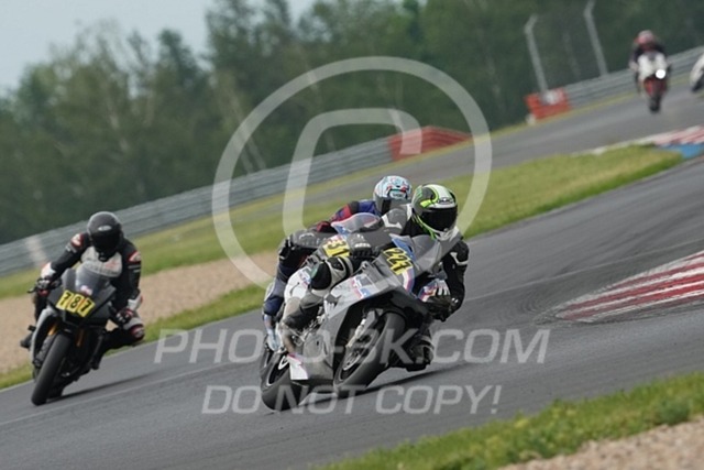 2024_05_25_PBK_25836 | Sportfotografie; SlowMotion; Video; Rennstrecke; Hafeneger; Speer; Racing; RSE; BMW; CBO; Trackday; Motorsportarena; Hockenheimring; Brno; Most; Barcelona; Valencia