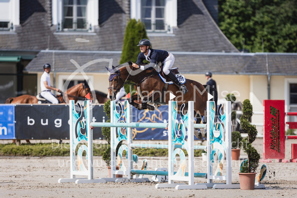 250531_MayDays_M2-Springen-515 | Deine schönsten Turniermomente als professionelle Fotos! Entdecke hochwertige Pferdesport-Fotografie im Online-Shop. Jetzt Fotos finden & bestellen!