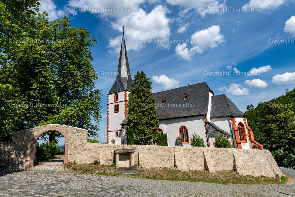 Bergkirche_Auerbach_DSC_0414 | bbe,Bensheim Auerbach, Bergkirche, sanierte Stützmauer, ,, Bild: Thomas Neu