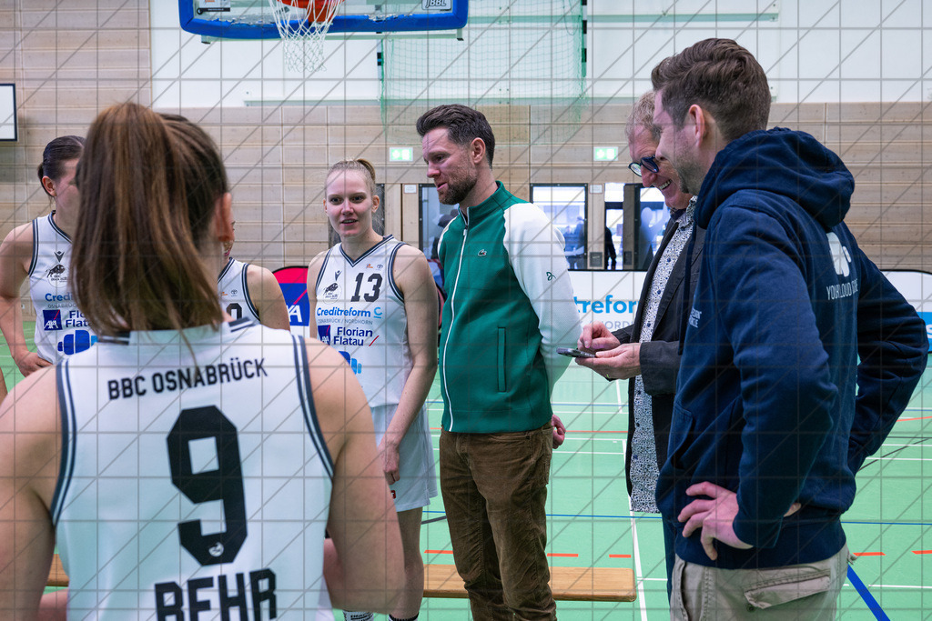 2. DBBL Nord 24/25 | 19.01.2025 | BBC OS Team- und Sponsorenbilder | 2. DBBL Nord 24/25 | 19.01.2025 | BBC OS Team- und Sponsorenbilder  - - - - - CREDIT, www.bullenfotos.de, Martin König, Hörner Weg 40, D-49078 Osnabrück, +4917663732967, Nutzung und Weitergabe nur zu den vereinbarten Zwecken. Presseanfragen an Urheber. Alle Rechte beim Urheber. - - - - - - Realisiert mit Pictrs.com