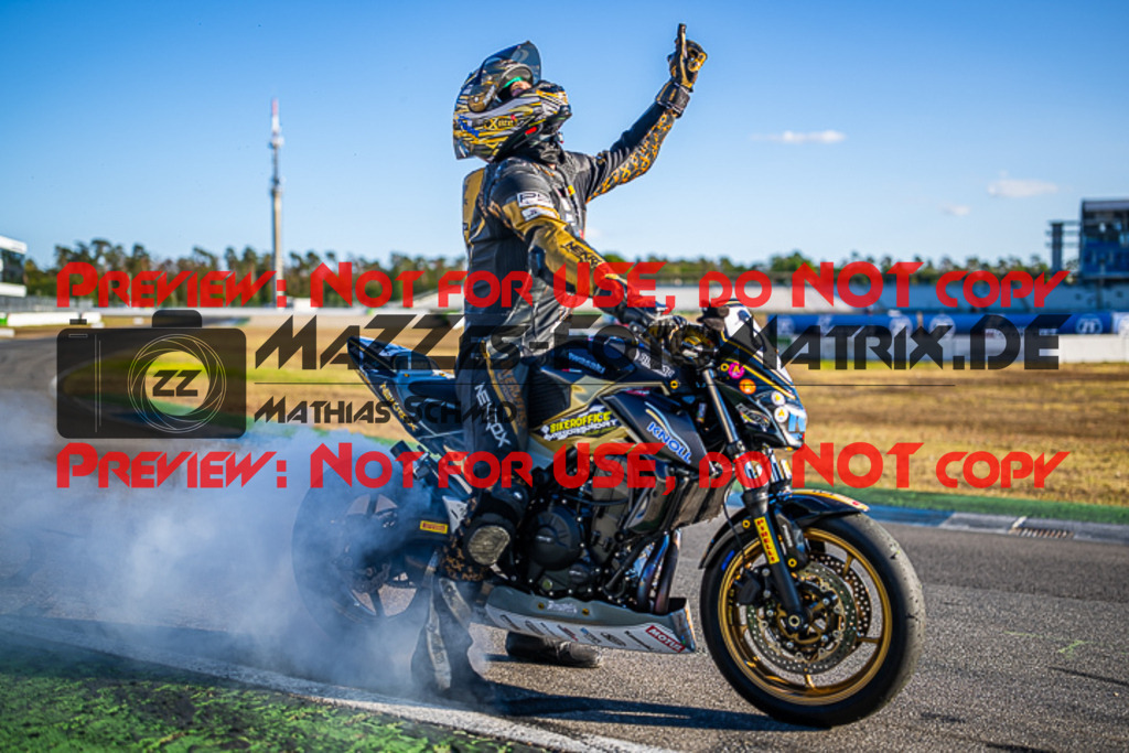 MaZZes_Fotomatrix_20230924_6021986_5364 | TWIN CUP