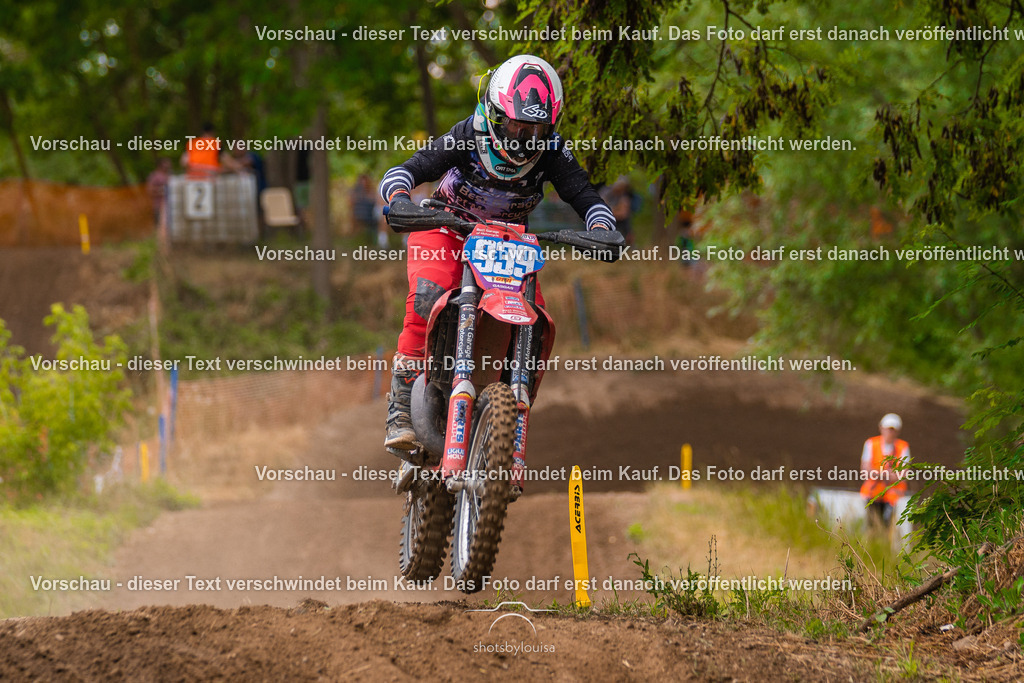 07_05_BernauerSchleife-8110 | Sportfotografin aus Berlin-Brandenburg mit Fokus auf Motocross. Ich halte deine sportliche Leistung und echte Emotionen auf und neben der Strecke professionell fest. Entdecke die Fotos von deinem Rennen und bestelle sie direkt hier im Shop.