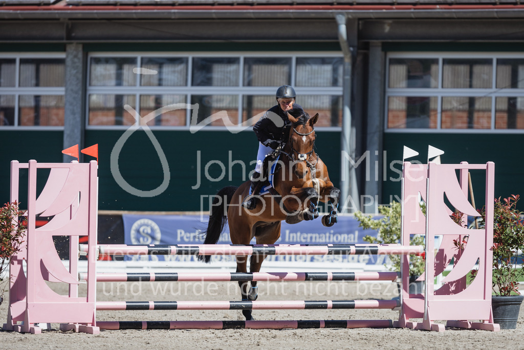 230610_Mühlen_A-Spr1-653 | Deine schönsten Turniermomente als professionelle Fotos! Entdecke hochwertige Pferdesport-Fotografie im Online-Shop. Jetzt Fotos finden & bestellen!