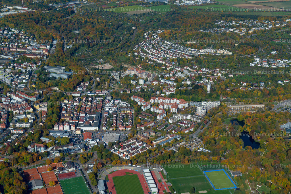 3703705 | THALFINGEN 13.10.2017 Stadtrand und Außenbezirks- Wohngebiete  in Thalfingen im Bundesland Baden-Württemberg, Deutschland // Outskirts residential  in Thalfingen in the state Baden-Wuerttemberg, Germany Foto: Gerhard Launer