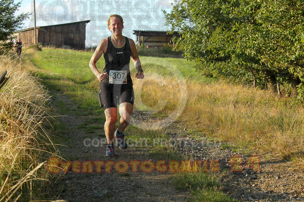 250801_1929_EV4_8748 | Sportfotografie im Rhein-Sieg Kreis, Köln, Bonn, NRW, Rheinland Pfalz, Hessen, etc. Unser Tätigkeitsfeld umfasst den Laufsport vom Volkslauf über den Marathon, Duathlon, Triathon bis zum Ultralauf wie Kölnpfad Ultra oder Schindertrail.
