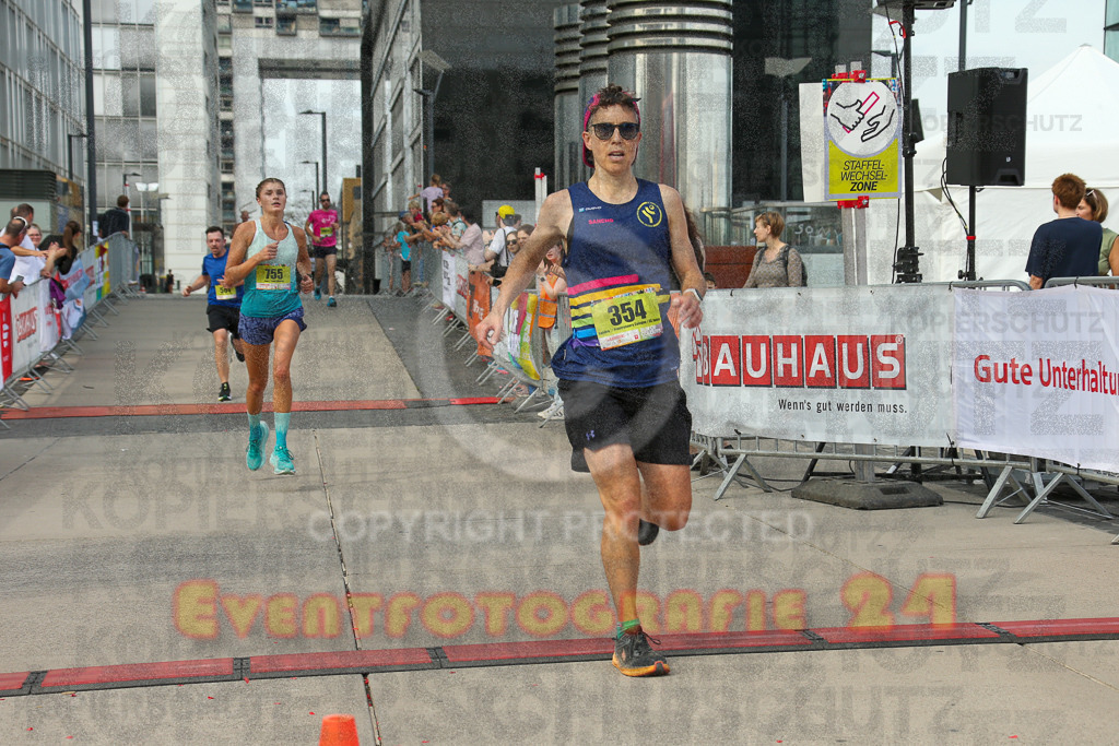 250920_1515_EX1_8655 | Sportfotografie im Rhein-Sieg Kreis, Köln, Bonn, NRW, Rheinland Pfalz, Hessen, etc. Unser Tätigkeitsfeld umfasst den Laufsport vom Volkslauf über den Marathon, Duathlon, Triathon bis zum Ultralauf wie Kölnpfad Ultra oder Schindertrail.