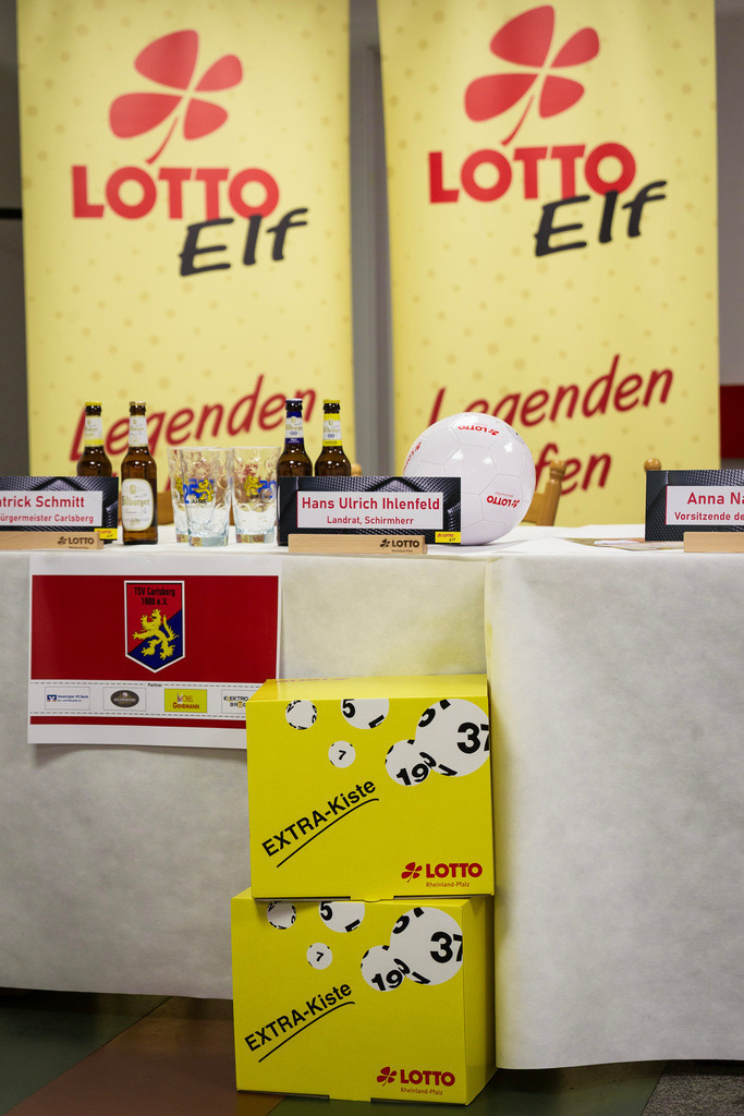 Pressekonferenz TSV Carlsberg, Lotto Elf | Carlsberg - 06.08.2025: Pressekonferenz TSV Carlsberg, Lotto Elf in Carlsberg (Kunstrasenplatz), Germany. Photo by: BobNL design &amp; photography - Realized with Pictrs.com