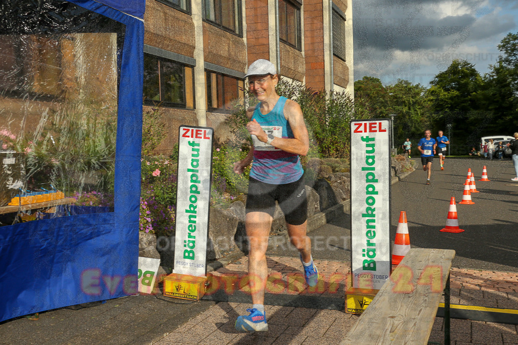 250801_1902_EX1_6921 | Sportfotografie im Rhein-Sieg Kreis, Köln, Bonn, NRW, Rheinland Pfalz, Hessen, etc. Unser Tätigkeitsfeld umfasst den Laufsport vom Volkslauf über den Marathon, Duathlon, Triathon bis zum Ultralauf wie Kölnpfad Ultra oder Schindertrail.