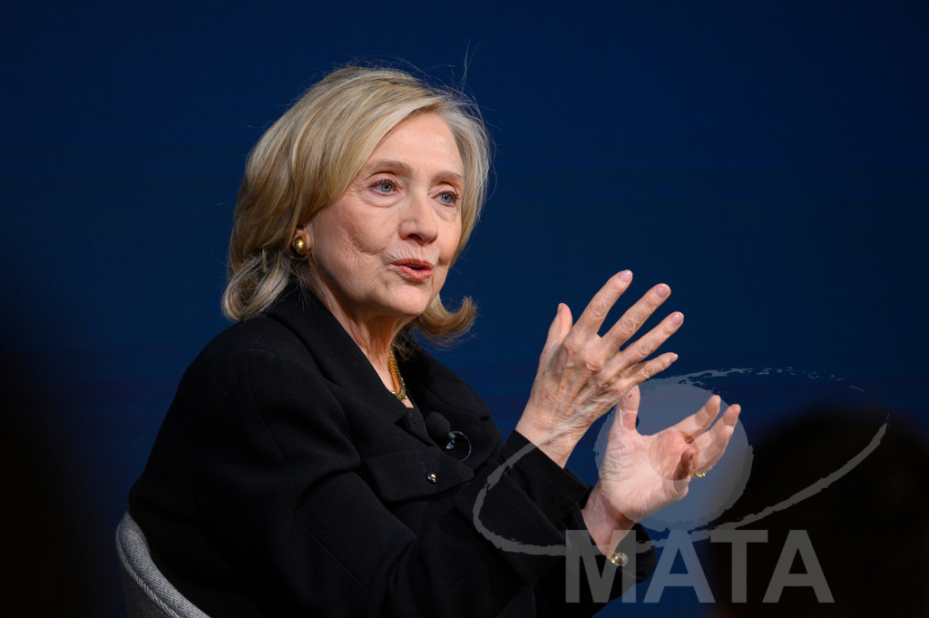 _DWI3179 | Die US-Politikerin Hillary Clinton auf der Veranstaltung Bridging Scholarship and Statecraft im Rahmen der Münchner Sicherheitskonferenz 2026. München, 13.02.2026 Bayern Deutschland  - Realisiert mit Pictrs.com