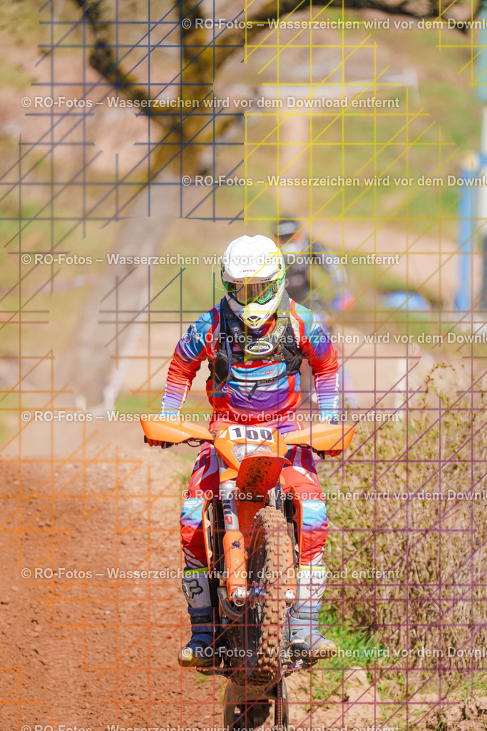 3 Lauf Mernes-603 | Sportfotografie von RO-Fotos: Motorsport, Motocross, Enduro, Laufveranstaltungen und Triathlon. Professionelle Fotos von Sportlern und Events. - Realisiert mit Pictrs.com