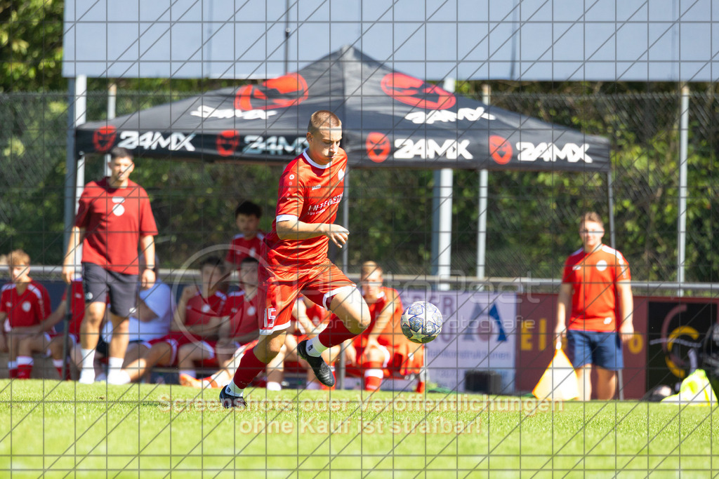 20260906_133644_0175_(c)_by_PhotoPeet | #,1.FC Donzdorf II (rot) vs. SGM Jebenhausen-Bezgenriet (weiß), Fußball, Kreisliga A3 - Bezirk Neckar/Fils, 02. Spieltag, Saison 2026/2027, Rasenplatz Lautertal Stadion, Süßener Straße 16, 73072 Donzdorf, 06.09.2026 - 13:00 Uhr,Foto: PhotoPeet / Sport- &amp; Eventfotografie / Peter Harich