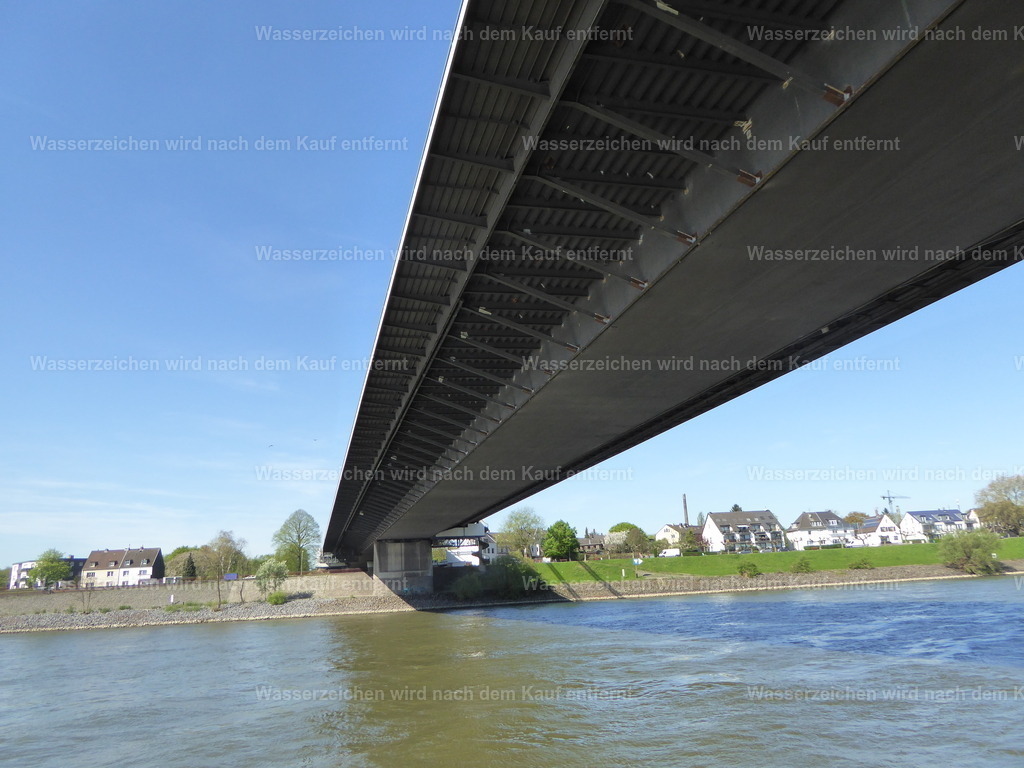 P1010962 | Entdecken Sie die faszinierende Welt von Norbert Michels: Surreale Kunstwerke, hochwertige Fotos, Leinwandbilder & Fotoprodukte wie Tassen mit bild7 - Realisiert mit Pictrs.com