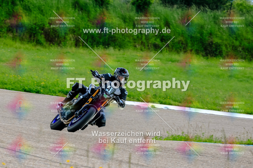 MotoTeam-0376 | Hier findet Ihr Bilder von Touristenfahrten auf der Nürburgring Nordschleife oder von anderen Veranstaltungen die ich besucht habe. Viel Spass beim Durch Schauen 