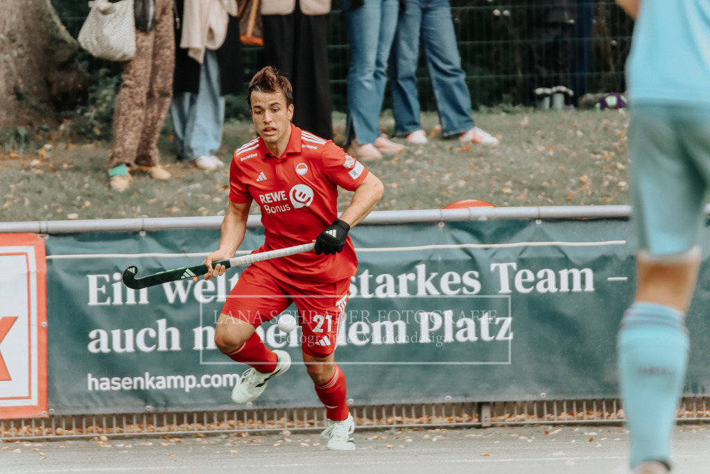 Herren_Bundesliga_02_F_RWK-UHC_21.09.25_Köln (272 von 471) | lanaschraderfotografie - Realisiert mit Pictrs.com