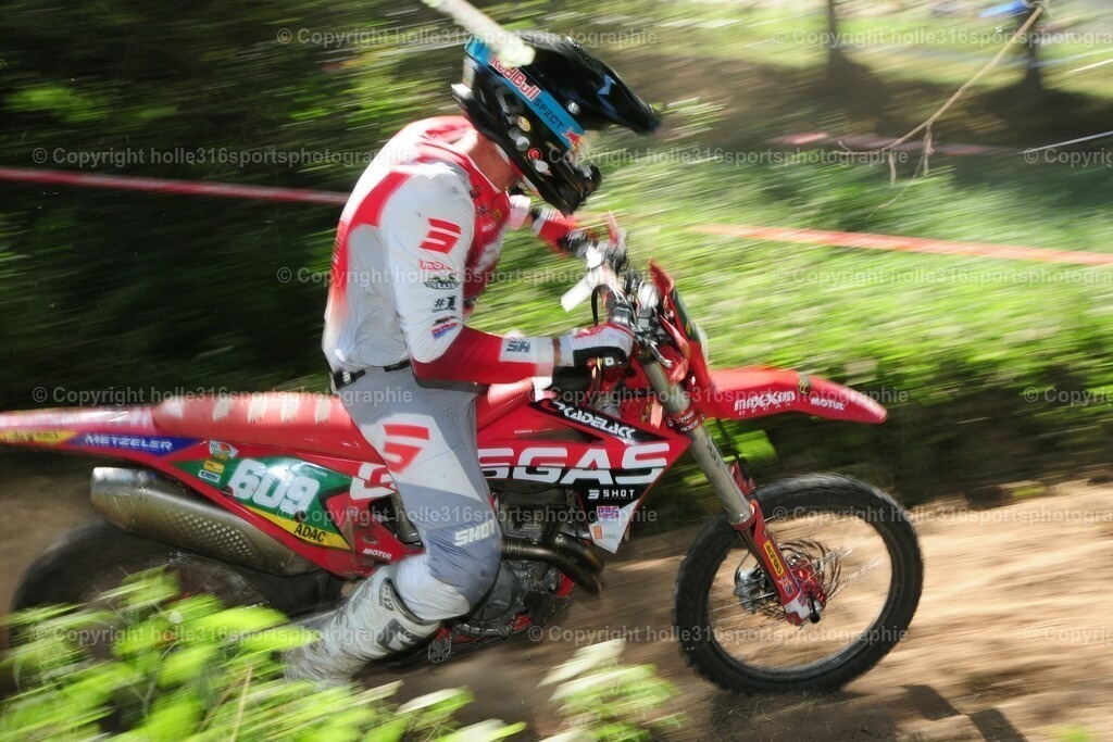 DSC_5732 | Sportfotografie , Motorsport, Motoross, Reitsport, Mointainbike, Enduro,
Landschaft , Outdoor, Eventfotografie, Landschaft, Bilder online bestellen - Realisiert mit Pictrs.com