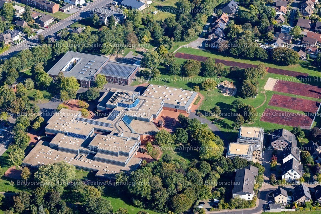 Lufbild Jülich-5863 | Gebäude der Schule " Musikschule der Stadt Jülich " an der Straße Am Schulzentrum in Jülich im Bundesland Nordrhein-Westfalen, Deutschland - Realisiert mit Pictrs.com