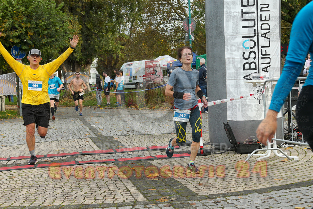 241020_1013_EX1_8206 | Sportfotografie im Rhein-Sieg Kreis, Köln, Bonn, NRW, Rheinland Pfalz, Hessen, etc. Unser Tätigkeitsfeld umfasst den Laufsport vom Volkslauf über den Marathon, Duathlon, Triathon bis zum Ultralauf wie Kölnpfad Ultra oder Schindertrail.