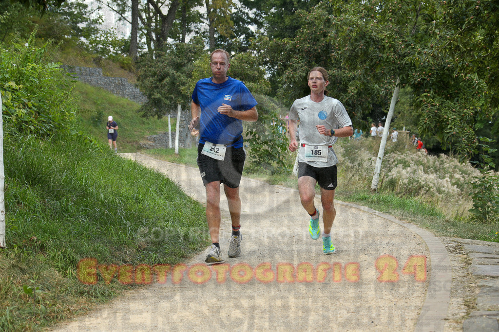 250824_1257_EX1_0999 | Sportfotografie im Rhein-Sieg Kreis, Köln, Bonn, NRW, Rheinland Pfalz, Hessen, etc. Unser Tätigkeitsfeld umfasst den Laufsport vom Volkslauf über den Marathon, Duathlon, Triathon bis zum Ultralauf wie Kölnpfad Ultra oder Schindertrail.