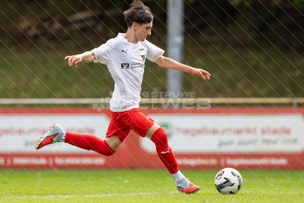 20250920_Picselweb-Fotografie_1R3_1788 | JFV D/A &amp; Stade - VfB Oldenburg0:1 VfB no70:2 VfB no70:3 VfB JFV Eigentor0:4 VfB no70:5 VfB no71:5 JFV no3 Jaric Jimenez-Voss2:5 JFV no9 Janko Sylvester3:5 JFV no16 Damian Elias Mihro Burekovic - Realisiert mit Pictrs.com