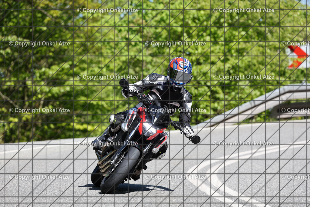 IMG_0183 | Fotograf am Kyffhäuser. Onkel Atze. Kyffhäuser Rennstrecke. Café36. Motorsportfotografie. - Realisiert mit Pictrs.com