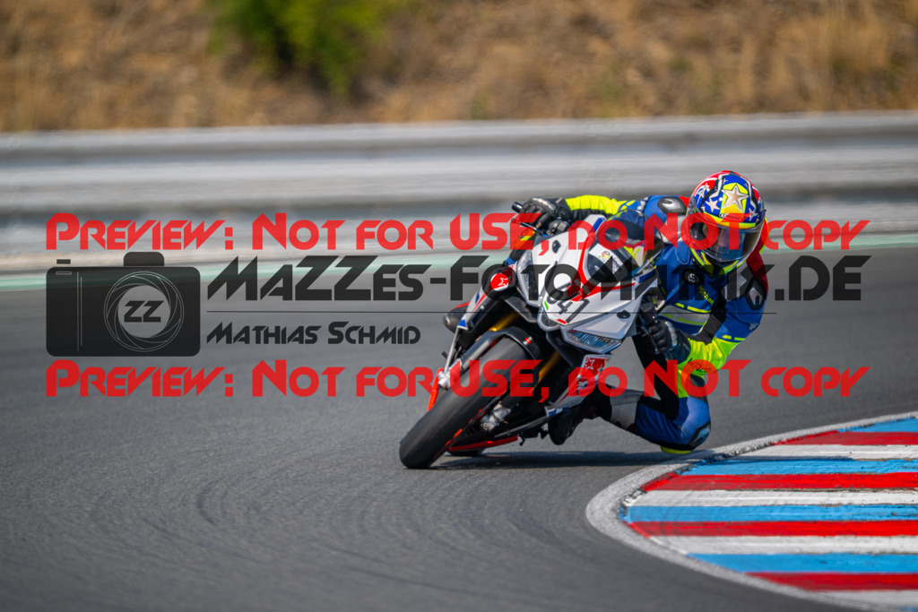 MaZZes-Fotomatrix-20260805-526767 | OPEN