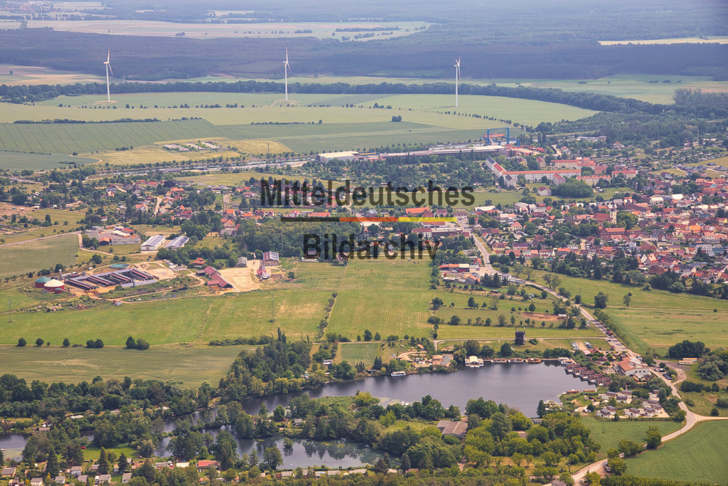 74_Elbe-Parey_IMG_Altmark_gelb_4067 | Die schönsten Luftbilder von Sachen-Anhalt & Mitteldeutschland als Bilddatenbank zur kommerziellen Nutzung. Nutzen Sie unsere Erfahrung seit 2005 in der Luftbildfotografie. - Realisiert mit Pictrs.com