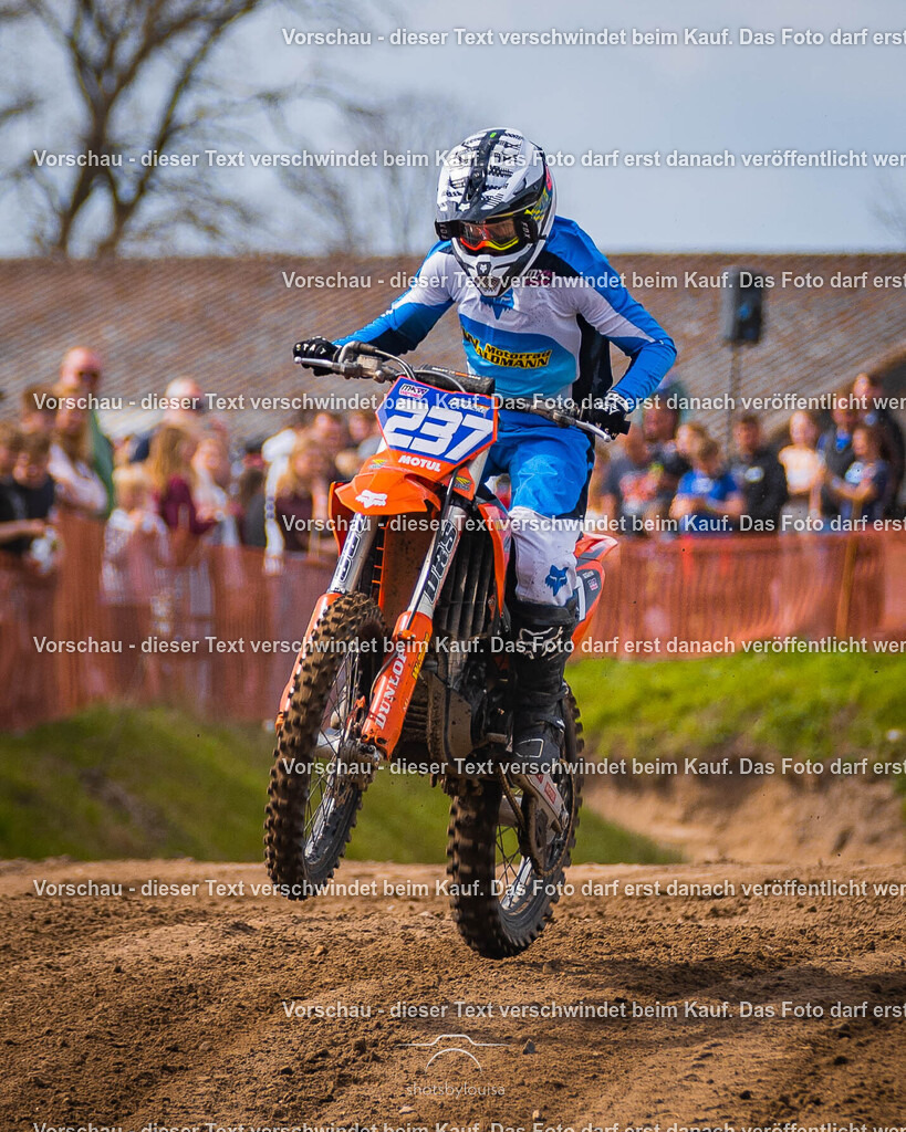 04_13_Bensdorf_Ladies-2484 | Sportfotografin aus Berlin-Brandenburg mit Fokus auf Motocross. Ich halte deine sportliche Leistung und echte Emotionen auf und neben der Strecke professionell fest. Entdecke die Fotos von deinem Rennen und bestelle sie direkt hier im Shop.
