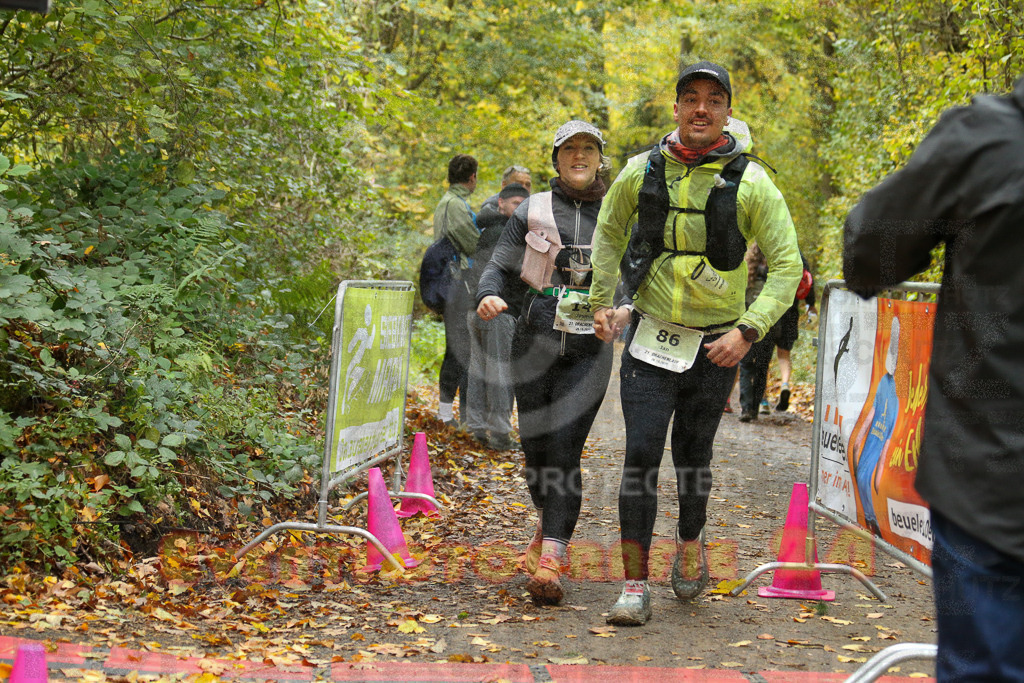 251026_1344_EX1_3922 | Sportfotografie im Rhein-Sieg Kreis, Köln, Bonn, NRW, Rheinland Pfalz, Hessen, etc. Unser Tätigkeitsfeld umfasst den Laufsport vom Volkslauf über den Marathon, Duathlon, Triathon bis zum Ultralauf wie Kölnpfad Ultra oder Schindertrail.