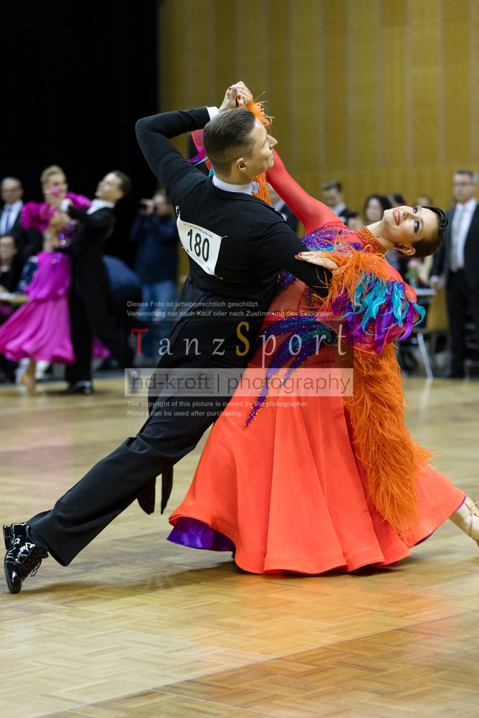 20241102_DC_HGR_Std_08390 | Tanzsportbilder, Standardtanz, Lateintanz, WDSF, DTV, LTVB, dancecomp, goc, hessen tanzt, blaues band der spree, walzer, tango, wiener walzer, slowfox, quickstepp, samba, rumba, cha-cha-cha, paso doble. jive, hd-kroft photography, turniertanzsport