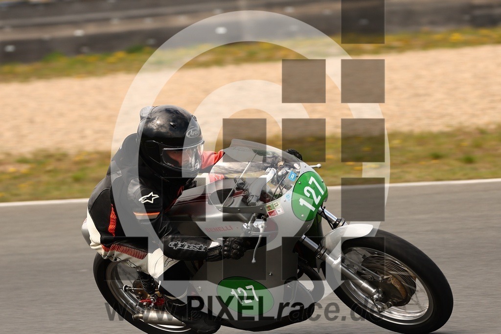 0127-20260418_03883 | Schöne Erinnerungen an spannende Momente - das festzuhalten ist unser Job. PIXELrace.de ist seit 2003 auf den Rennstrecken Europas unterwegs um die Action draußen beim Fahren und die wunderbare Stimmung imm Fahrerlager für euch einzufangen.