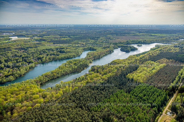 Brueggen240403173DiergartscherSeeSchwalm | Luftbild, Diergartscher See Naturschutzgebiet NSG Elmpter Schwalmbruch, Venekotensee, Mischwald und Insel im See, Fernsicht, Auenlandschaft an der deutsch-niederländischen Grenze, Oebel, Brüggen, Niederrhein, Nordrhein-Westfalen, Deutschland