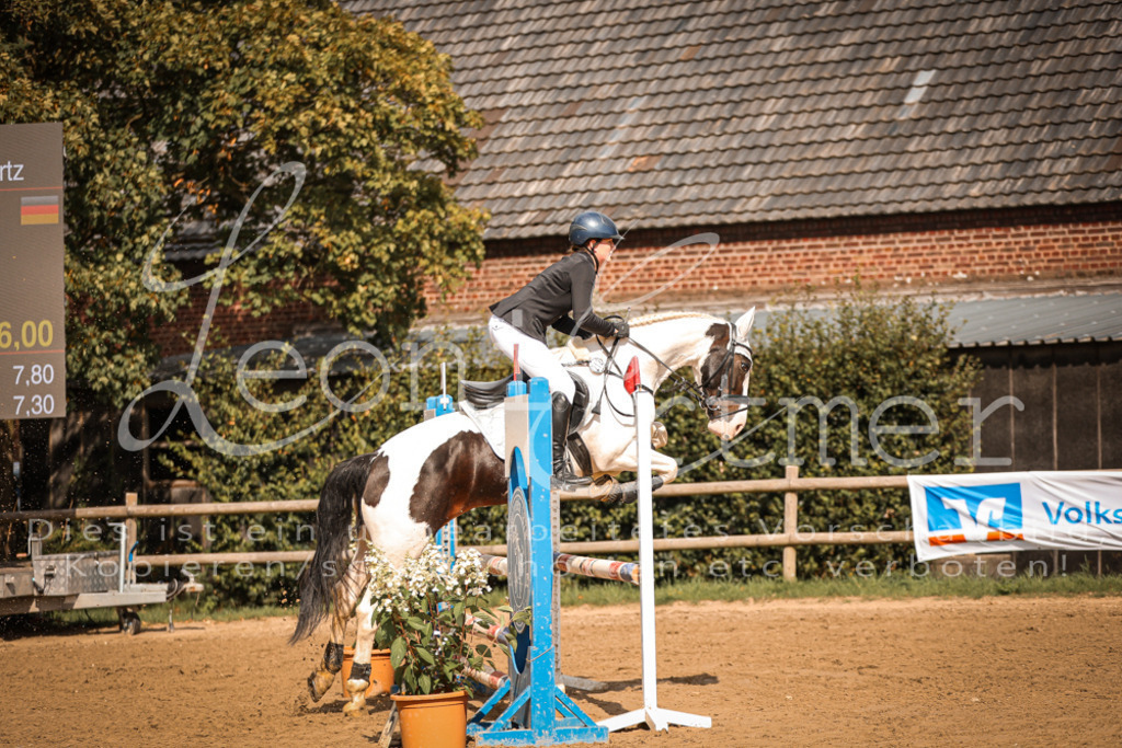 05.SaSpE00172 | Leoni Ertmer Photography - Realisiert mit Pictrs.com