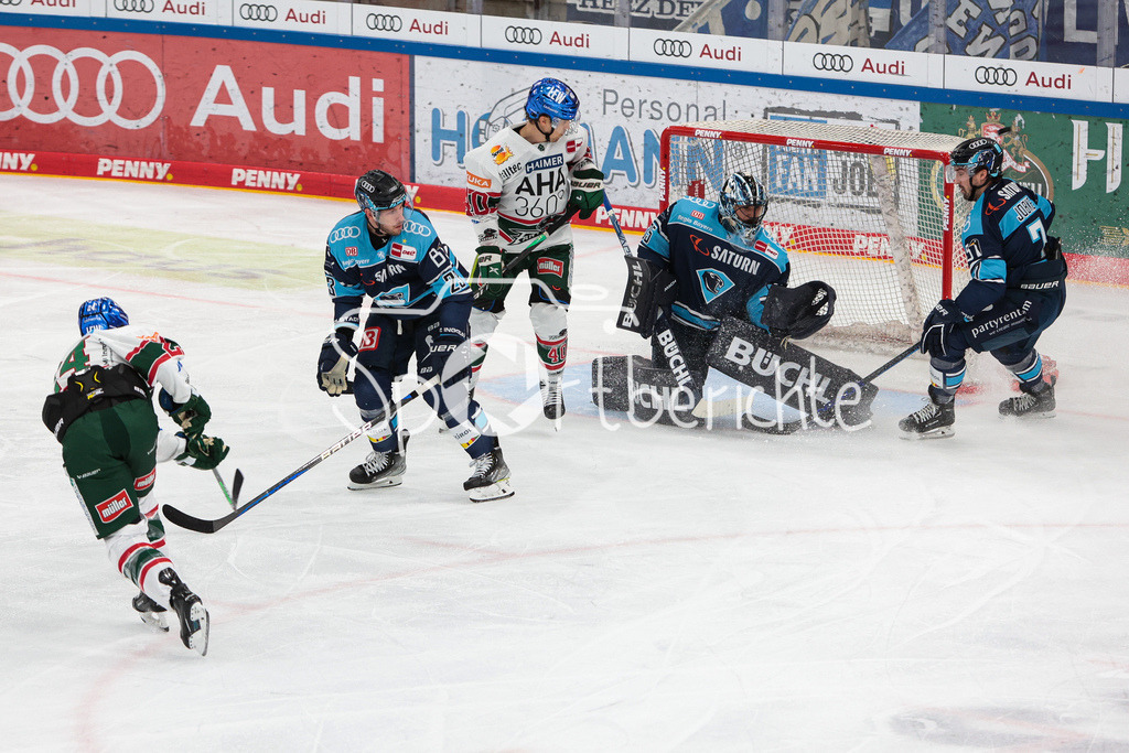 ERC Ingolstadt - Augsburger Panther  | Thomas Jordan TREVELYAN (AEV #24) vergibt in dieser Szene eine große Torchance