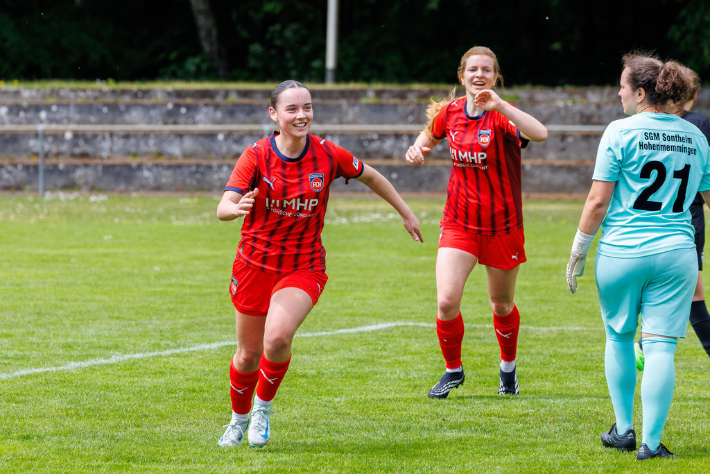 20260517-SGMHS-FCH_051 | SGM Hohenmemmingen/Sontheim vs. 1.FC Heidenheim 1846 II, Fußball, Frauen, Bezirksliga Meisterrunde, 2025/2026, 4. Spieltag, 17.05.2026 in Sontheim, Rasenplatz 1(Foto: Michael Bulling) - Realisiert mit Pictrs.com