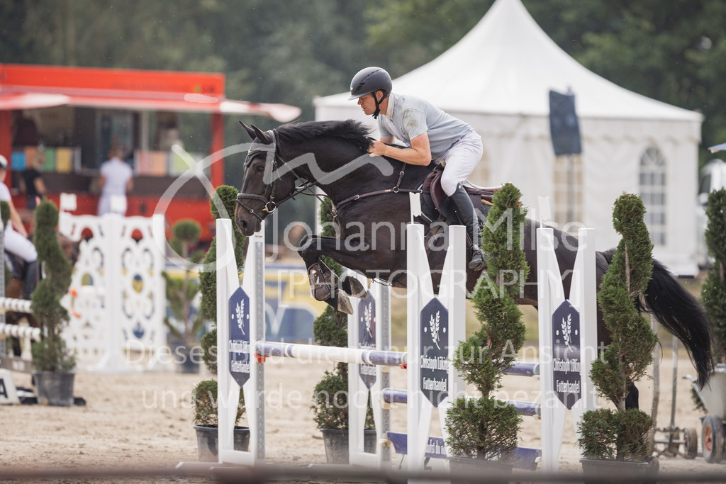 230622_PfSpTa_SprPfA2-107 | Deine schönsten Turniermomente als professionelle Fotos! Entdecke hochwertige Pferdesport-Fotografie im Online-Shop. Jetzt Fotos finden & bestellen!