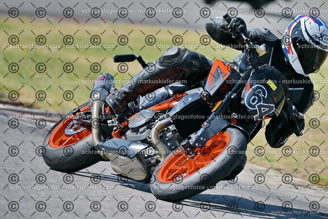 25bt04-0284 | markuskiefer.com - Realisiert mit Pictrs.com