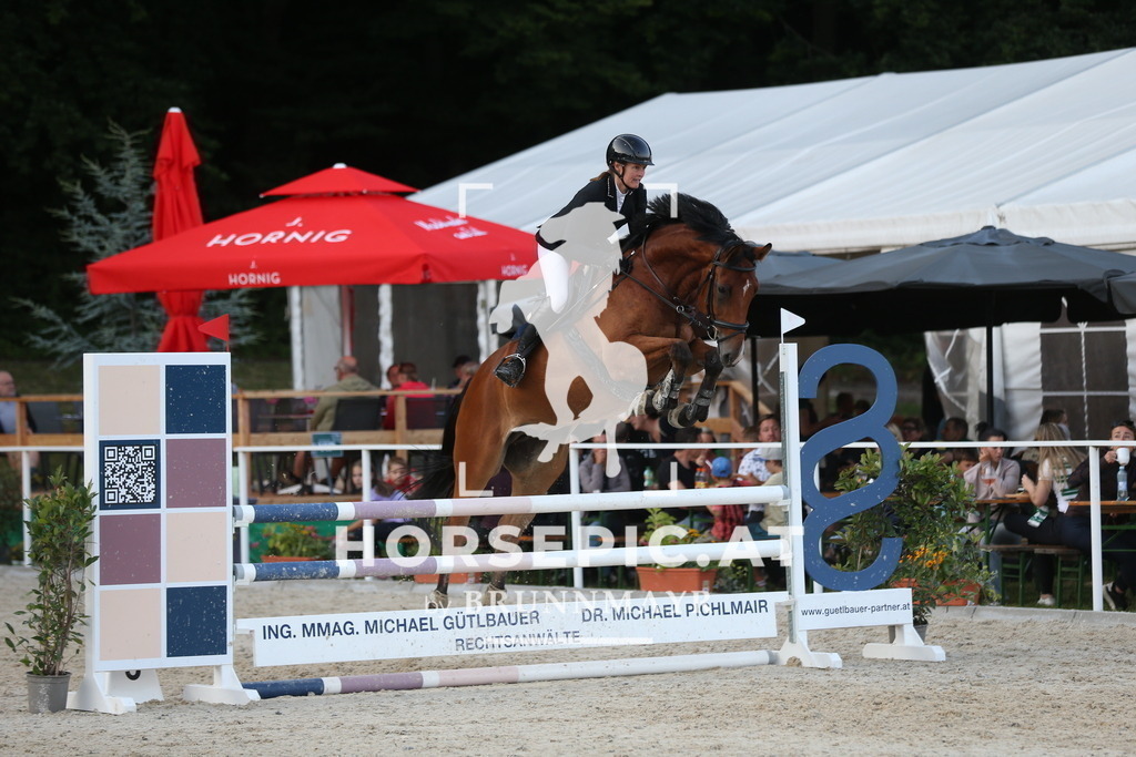 DL2Q8302 | Willkommen bei Brunnmayr - Design & Fotografie – Ihrem Spezialisten für Reitturniere und Pferdeveranstaltungen in Oberösterreich, Salzburg und Bayern! Seit über 17 Jahren sind wir leidenschaftlich dabei.