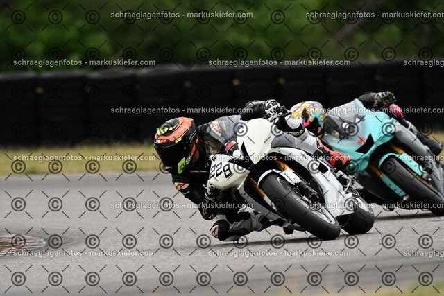 25bt02-1603 | markuskiefer.com - Realisiert mit Pictrs.com