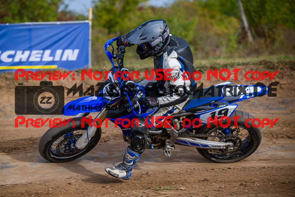 MaZZes_FotoMatrix_231001_8117 | S4