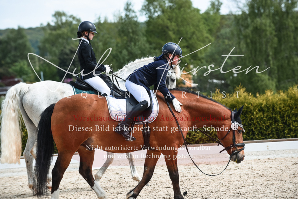 20230518_JK-Röhrsdorf-11-0666 | Pferde- und Turnierfotografie in Westsachsen. Pferdeportraits, Auftragszeichnungen und intuitive Kunst.