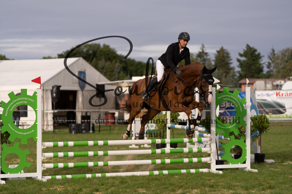 A7509804 | Turnier/Reitfotograf