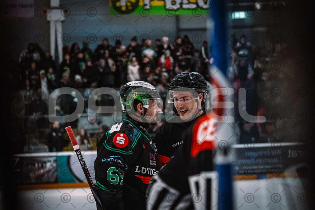 Alligators_vs_Lindau_21_12_2025-061 | Höchstadt Alligators Fotogalerie: Eishockey-Action aus Franken. Professionelle Spielfotos, Portraits & Stadionbilder zum Download. Jetzt entdecken! - Realisiert mit Pictrs.com