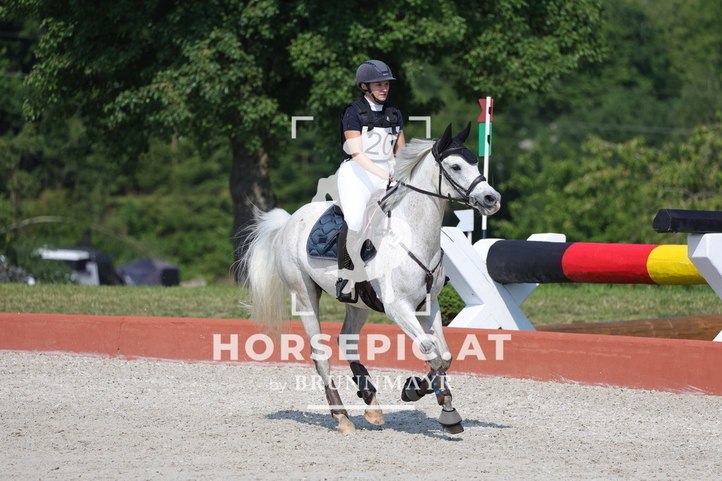 0P6A7625 | Willkommen bei Brunnmayr - Design & Fotografie – Ihrem Spezialisten für Reitturniere und Pferdeveranstaltungen in Oberösterreich, Salzburg und Bayern! Seit über 17 Jahren sind wir leidenschaftlich dabei.