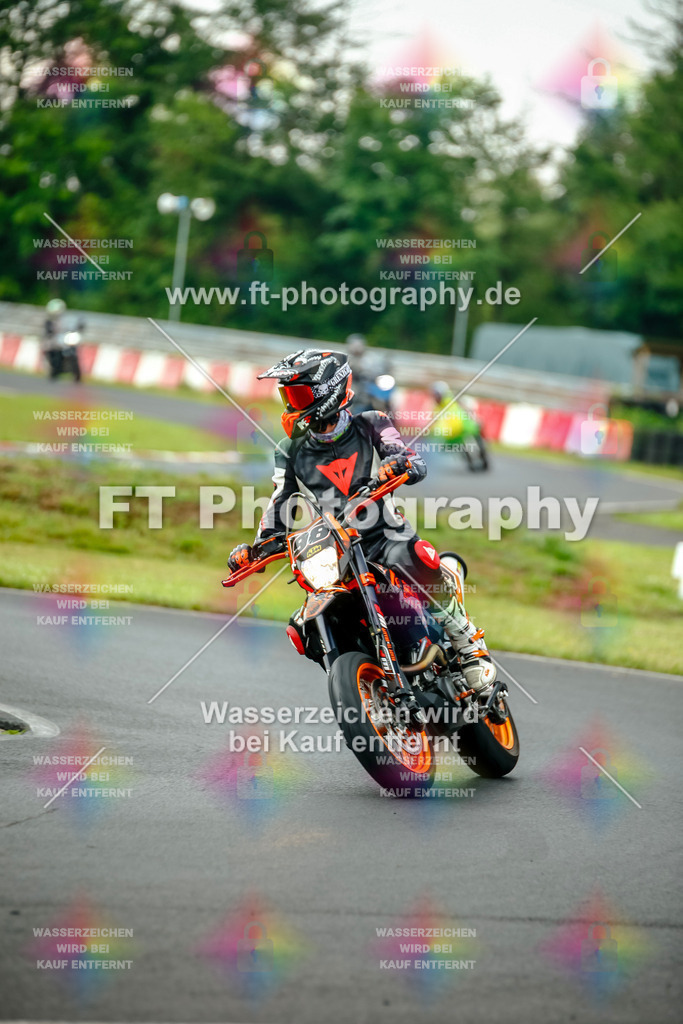 VBK-4101 | Hier findet Ihr Bilder von Touristenfahrten auf der Nürburgring Nordschleife oder von anderen Veranstaltungen die ich besucht habe. Viel Spass beim Durch Schauen 
