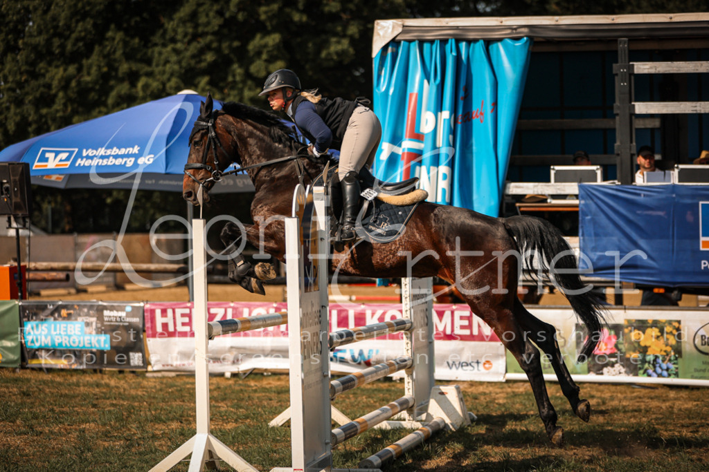 13.FrPfA00119 | Leoni Ertmer Photography - Realisiert mit Pictrs.com