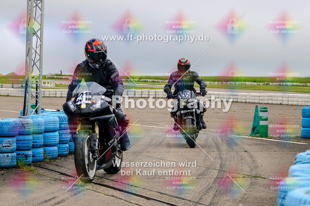 MotoTeam-7963 | Hier findet Ihr Bilder von Touristenfahrten auf der Nürburgring Nordschleife oder von anderen Veranstaltungen die ich besucht habe. Viel Spass beim Durch Schauen 