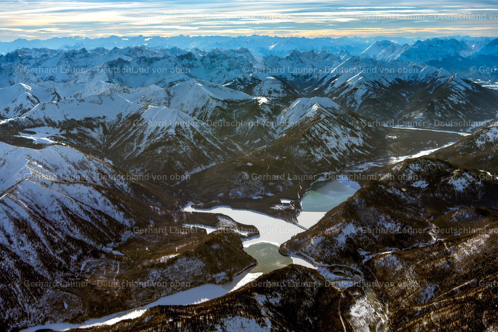 3900297 | Sylvensteinstausee  mit Blick auf Karwendelgebirge