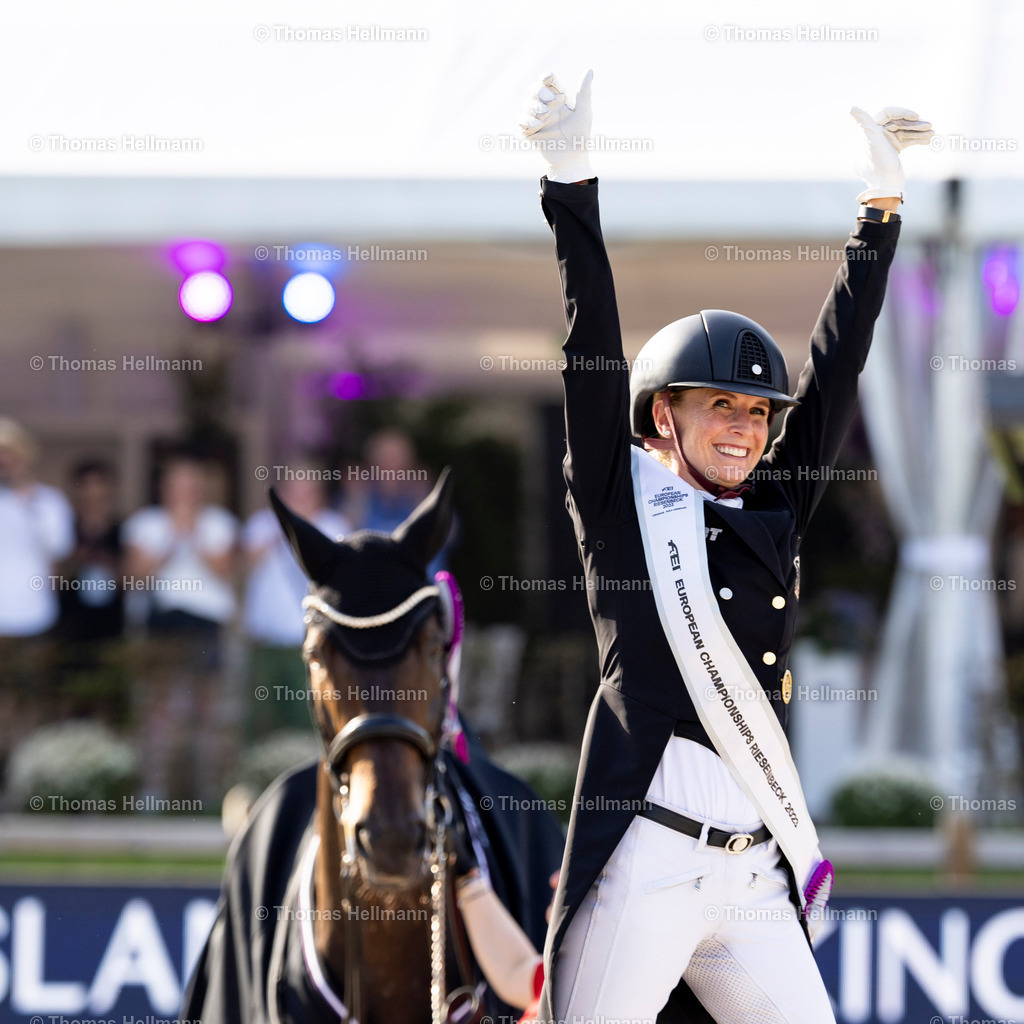 TH_Jessica von Bredow-Werndl_11622 | FEI European Championships Riesenbeck 2023 am 10.09.23 in Riesenbeck, Jessica von Bredow-Werndl